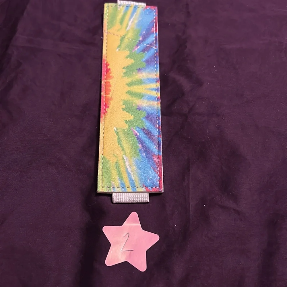 Tie dye pen or pencil holder